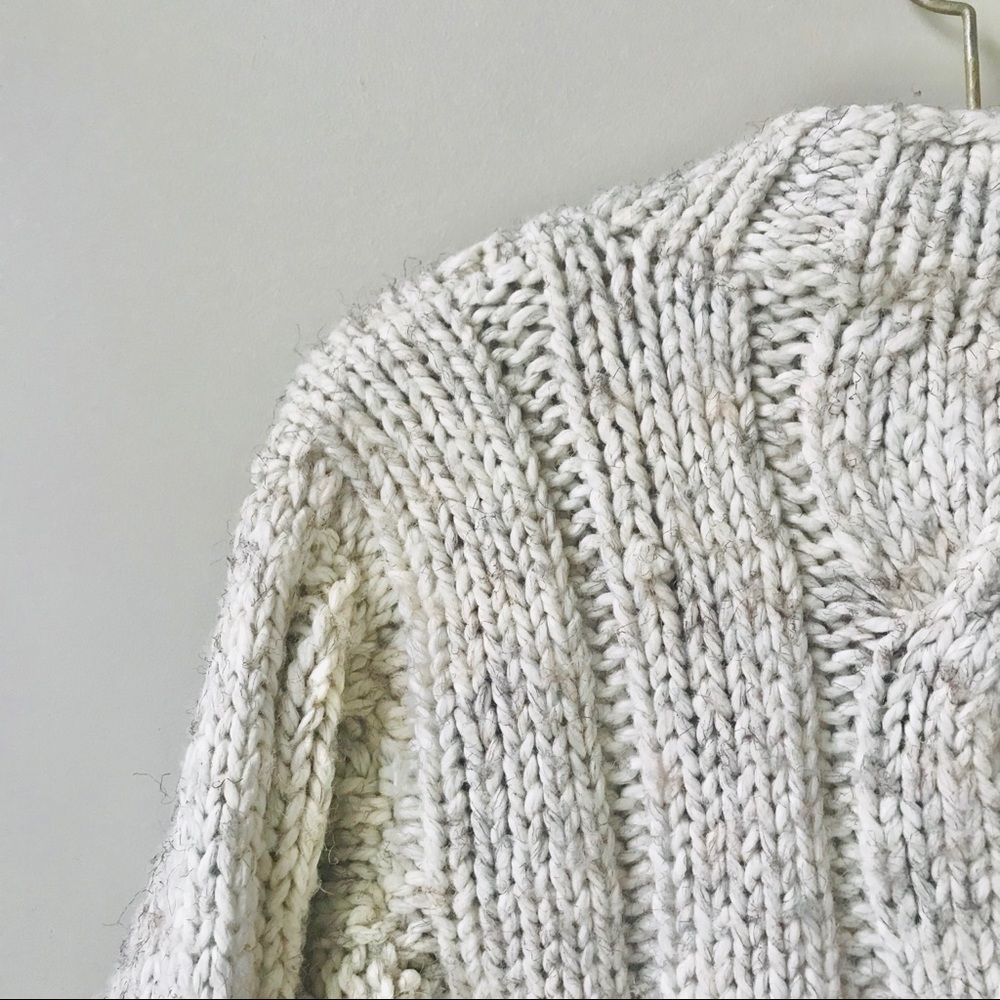 Vintage Hand Knit Chunky Sweater Size Med Oatmeal - Picture 9 of 11